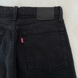 Levi’s Wedgie Straight black jeans